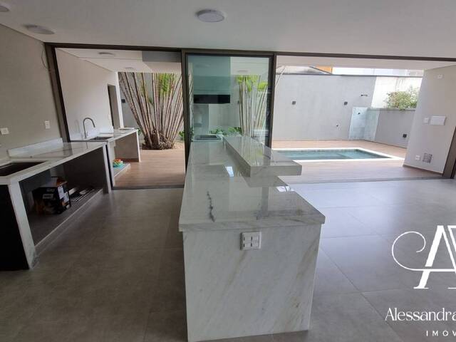 #14 - Casa em condomínio para Venda em Barueri - SP