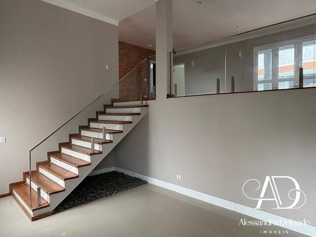 #38 - Casa em condomínio para Venda em Santana de Parnaíba - SP