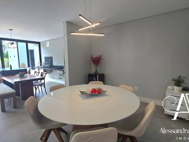 #40 - Casa em condomínio para Venda em Santana de Parnaíba - SP