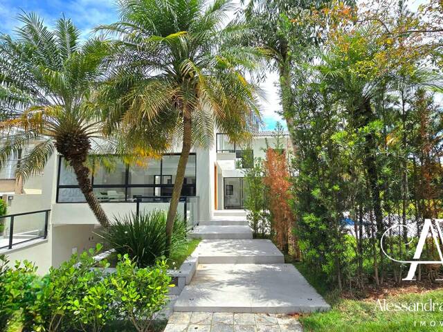 #42 - Casa para Venda em Santana de Parnaíba - SP