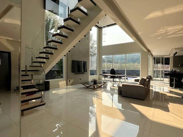 #45 - Casa para Venda em Santana de Parnaíba - SP