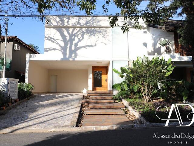 #56 - Casa para Venda em Santana de Parnaíba - SP