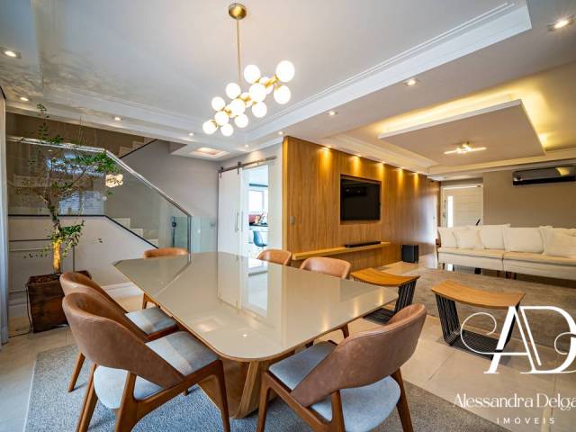 Casa para Venda em Santana de Parnaíba - 5