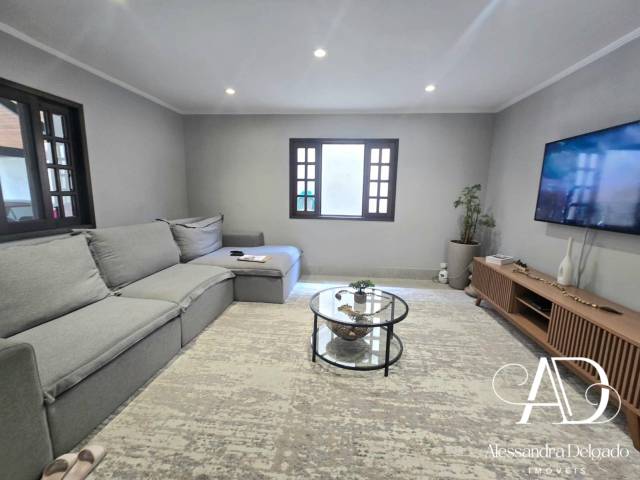 Casa para Venda em Santana de Parnaíba - 4