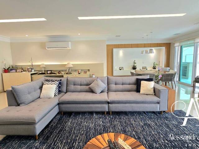 Casa para Venda em Santana de Parnaíba - 4