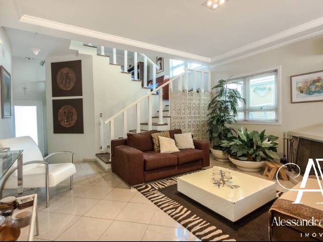 Casa para Venda em Santana de Parnaíba - 3