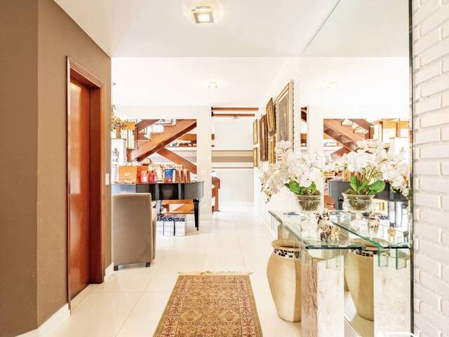 #87 - Casa para Venda em Santana de Parnaíba - SP