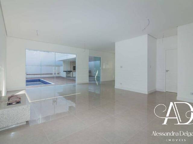 #88 - Casa para Venda em Santana de Parnaíba - SP