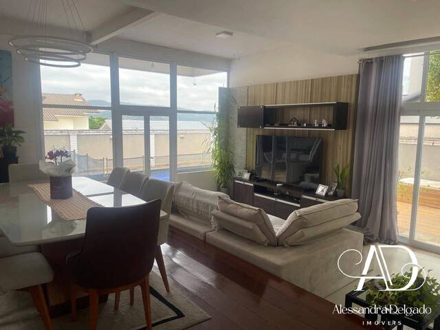 #94 - Casa para Venda em Santana de Parnaíba - SP