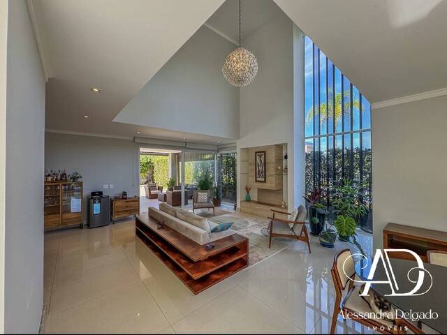 Casa para Venda em Santana de Parnaíba - 3