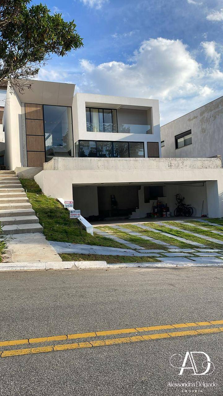 Casa, 3 quartos, 355 m² - Foto 1
