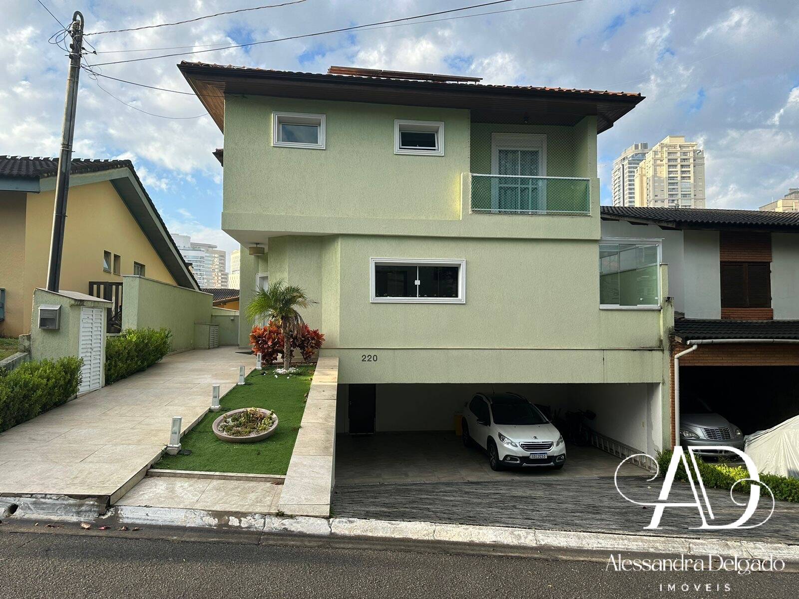 Casa, 4 quartos, 308 m² - Foto 2