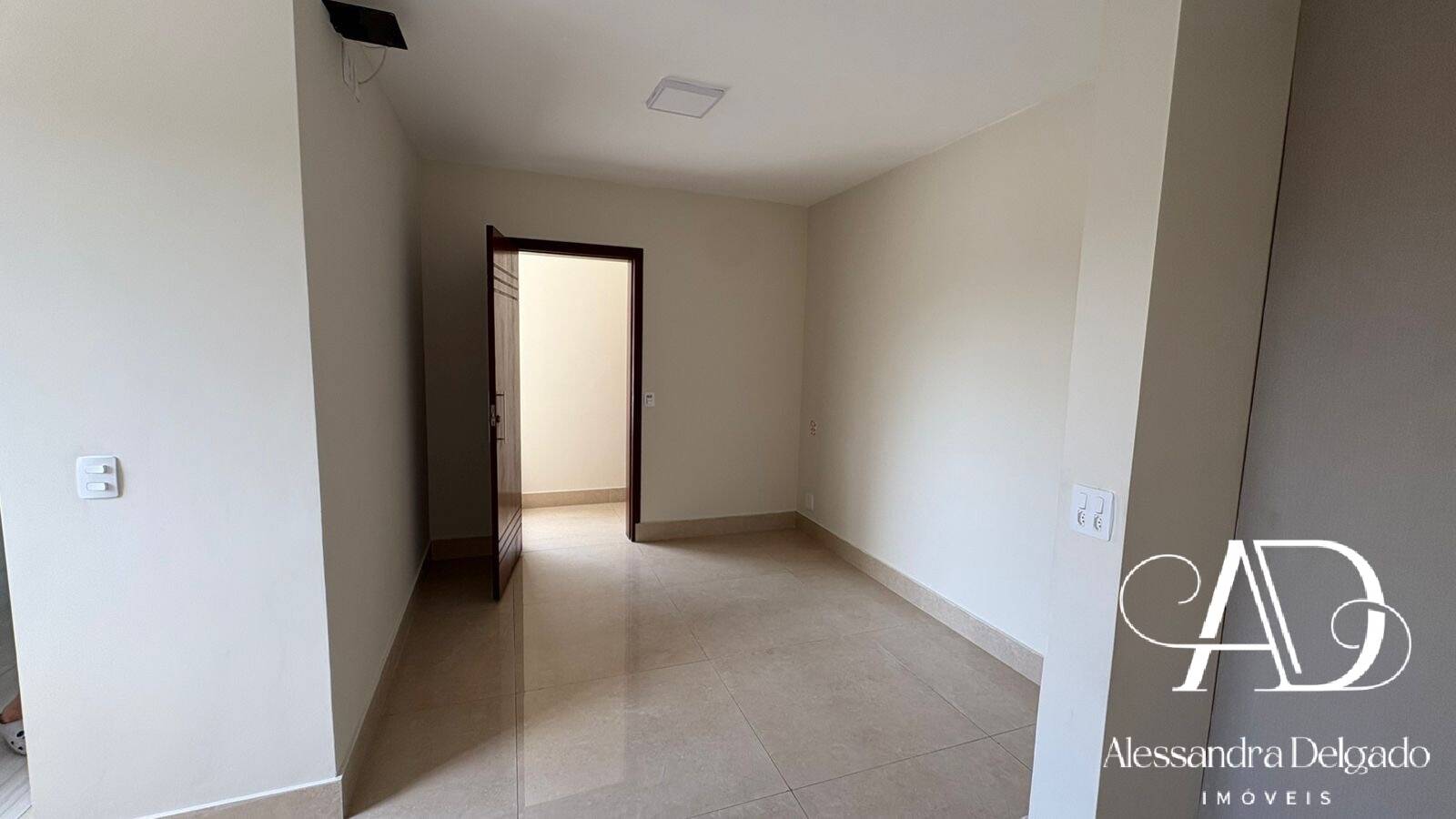 Casa, 5 quartos, 380 m² - Foto 9