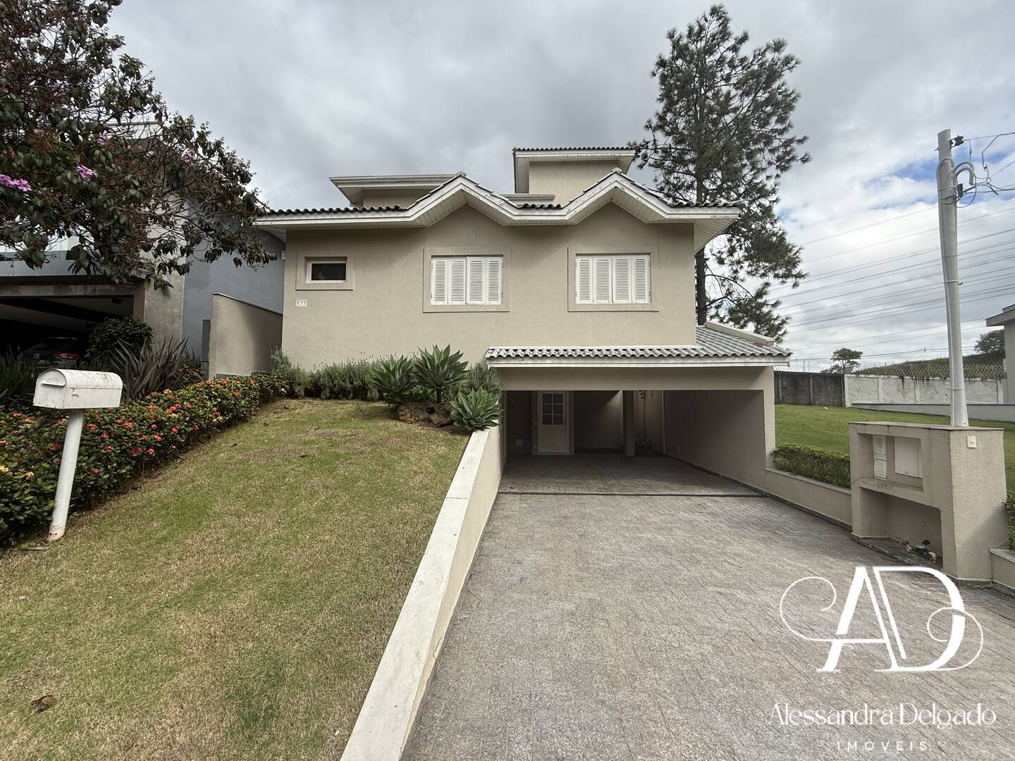 Casa, 4 quartos, 250 m² - Foto 1