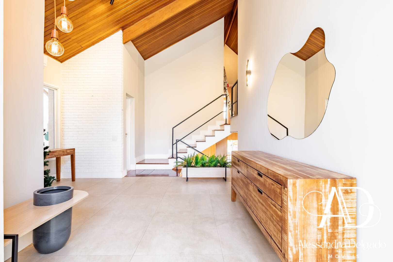 Casa, 4 quartos, 297 m² - Foto 2