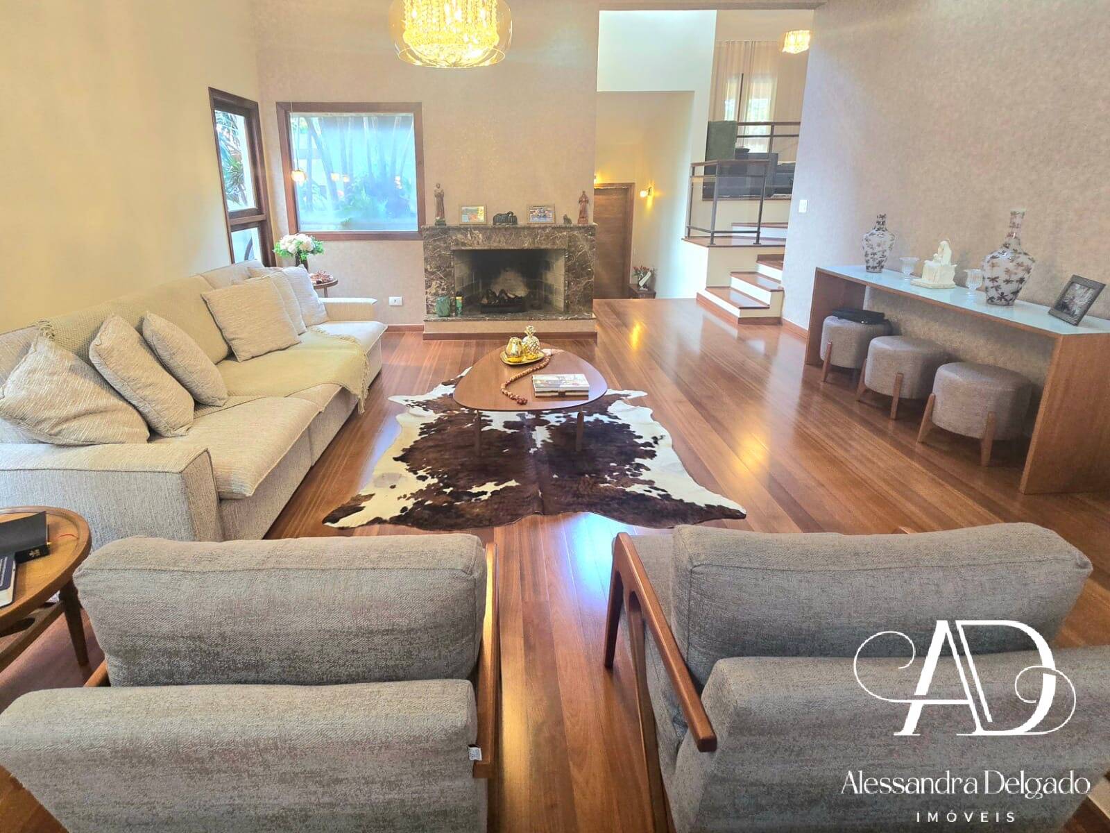 Casa, 3 quartos, 320 m² - Foto 1